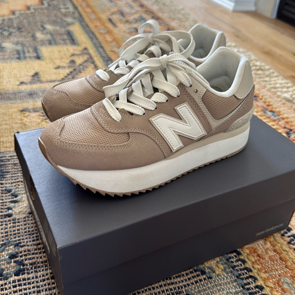 New Balance 574 Platform Size 8.5
